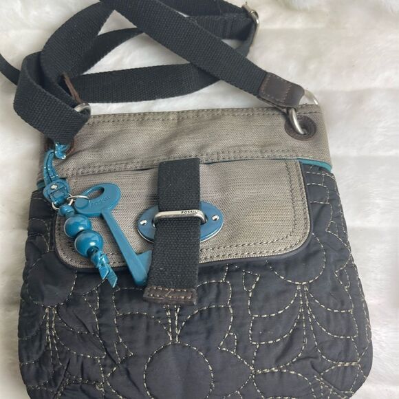 - Fossil Key-Per black quilted fabric ,gray trim and teal accents. Crossbo… - Picture 4 of 13